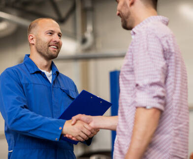 customer shaking has with service worker