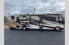 Used 2014 Newmar Canyon Star 3921 Photo