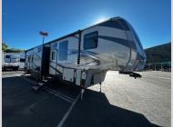 Used 2018 Keystone RV Fuzion 423 image