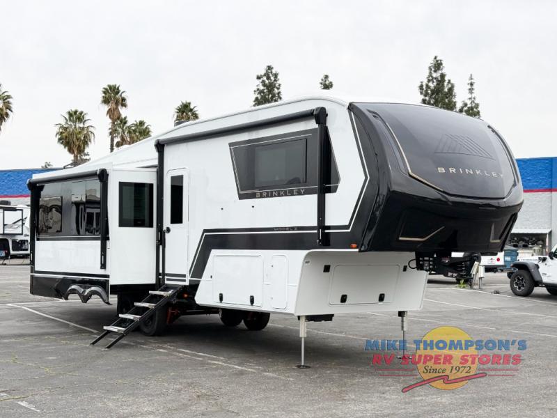 RV listing image