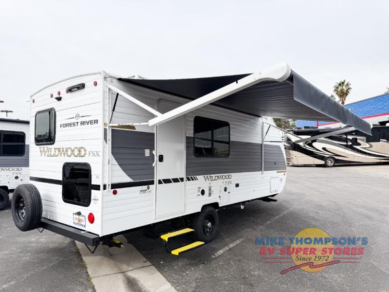 RV listing image