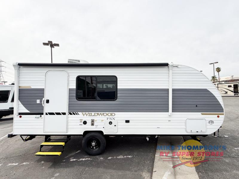 RV listing image