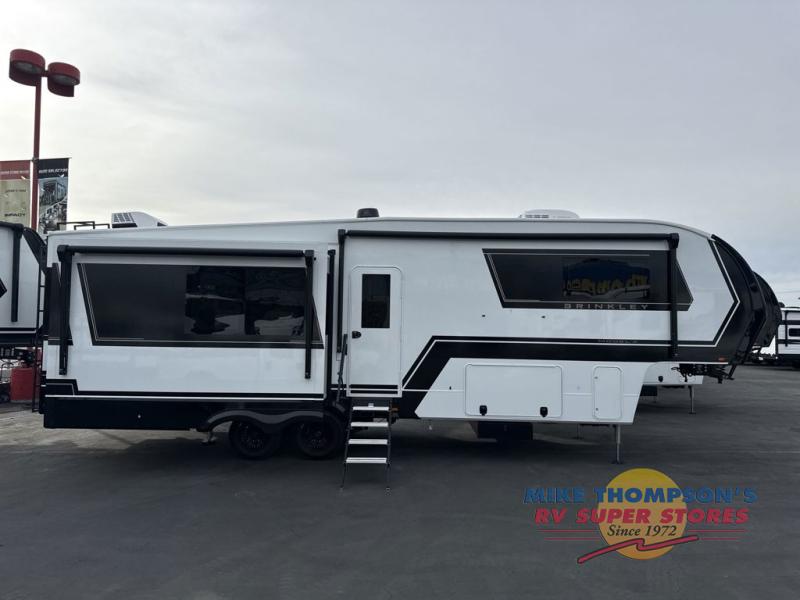 RV listing image