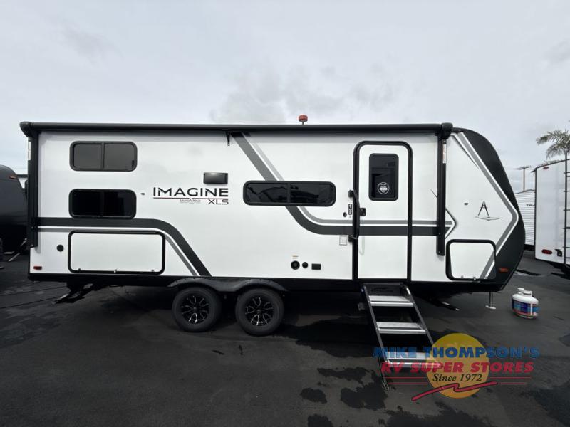 RV listing image