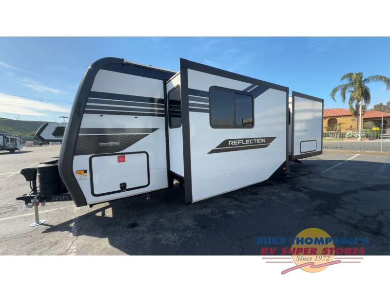 RV listing image