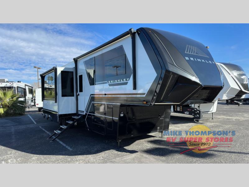 RV listing image