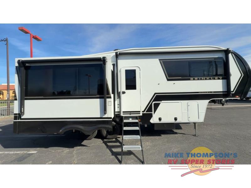 RV listing image