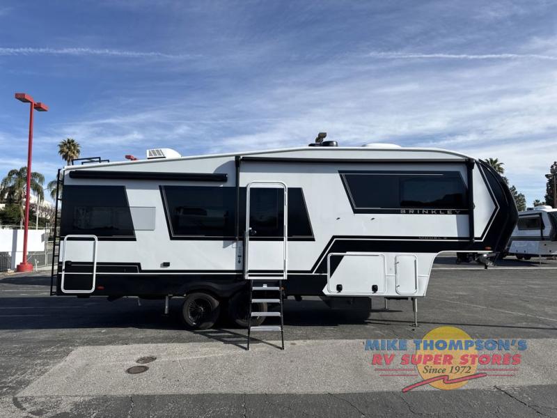 RV listing image