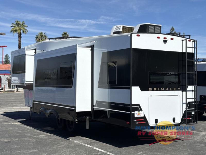 RV listing image