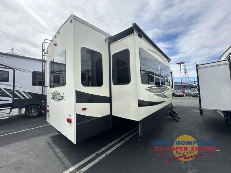 RV listing image