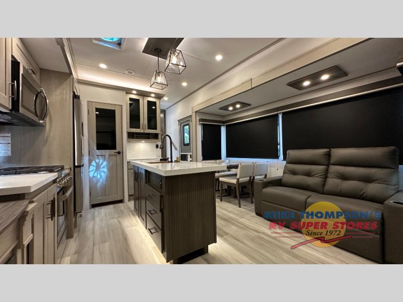 RV listing image