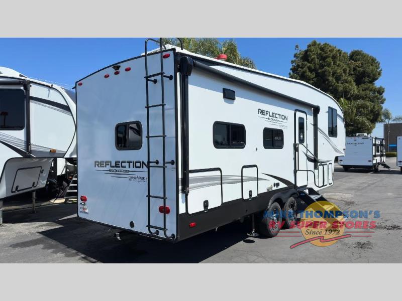 RV listing image