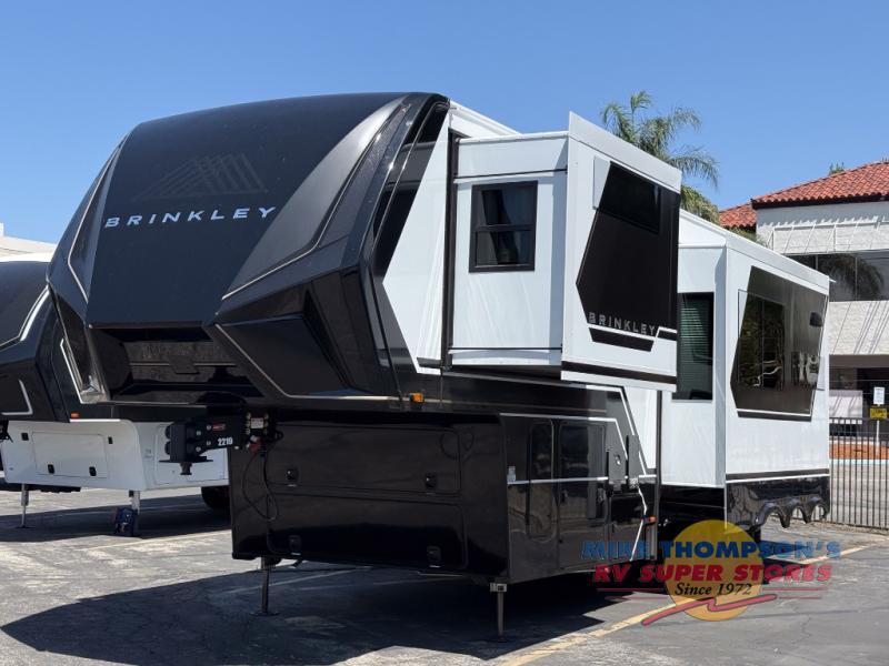 RV listing image