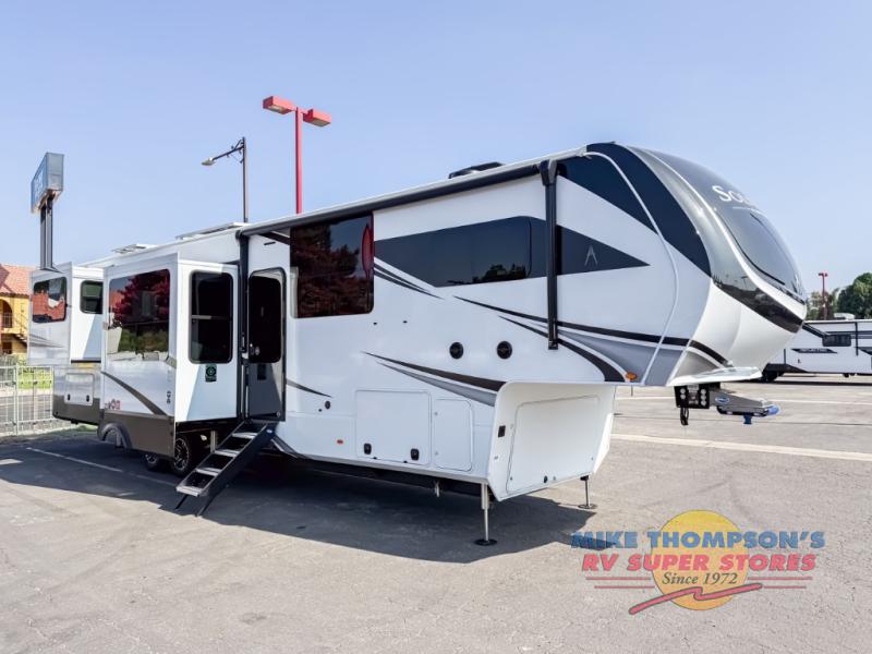 RV listing image