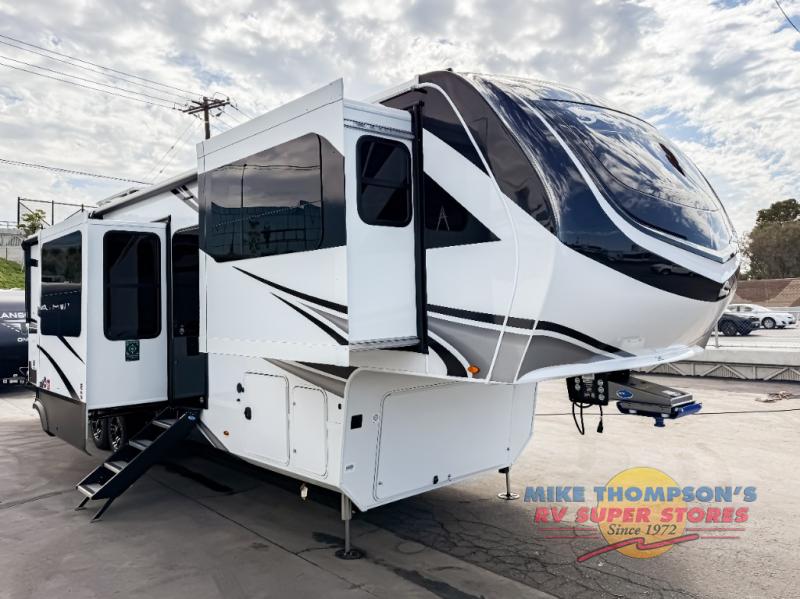 RV listing image