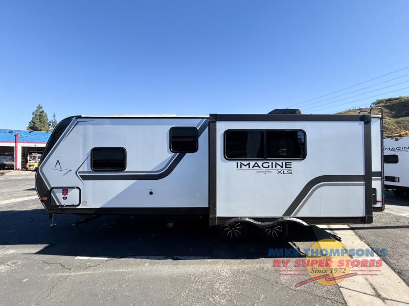 RV listing image