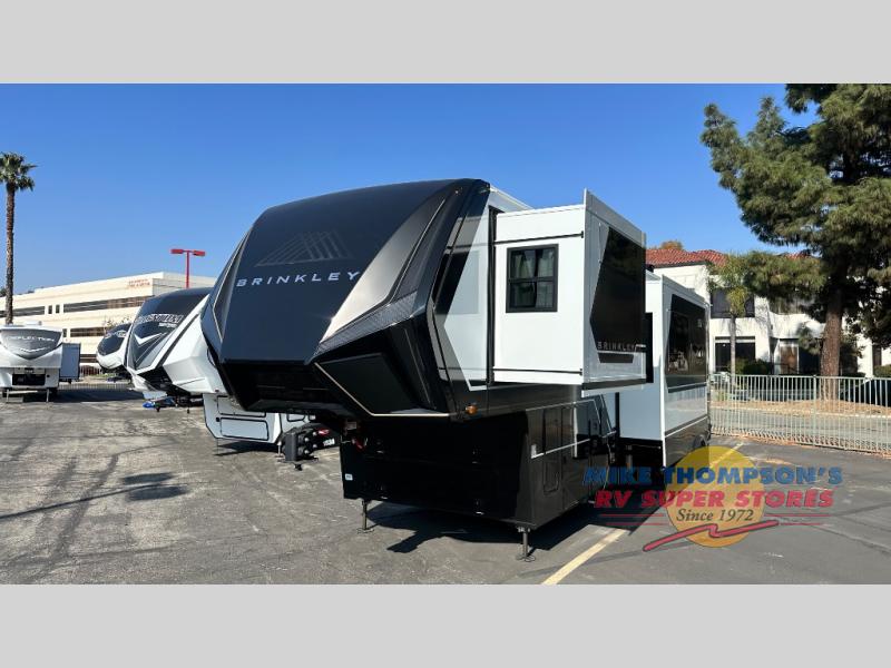 RV listing image