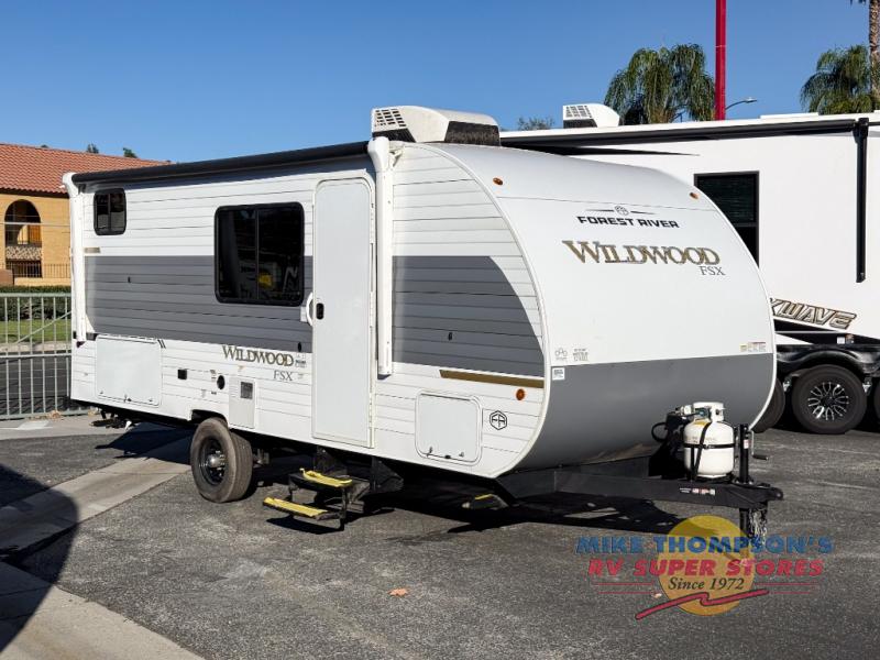 RV listing image