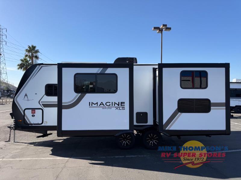 RV listing image