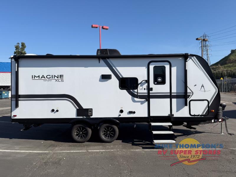 RV listing image