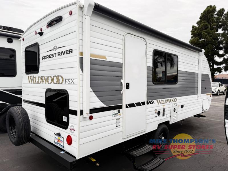 RV listing image