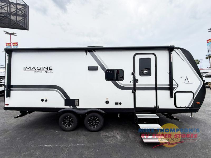 RV listing image
