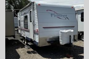 Used 2004 Fleetwood RV Pioneer 18T Photo