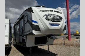 Used 2018 Forest River RV Cherokee Arctic Wolf 305ML6 Photo