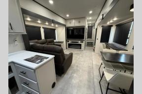 New 2026 Prime Time RV Crusader BONUS38 Photo