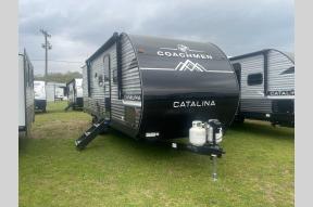 New 2025 Coachmen RV Catalina Summit Series 8 261BHS Photo