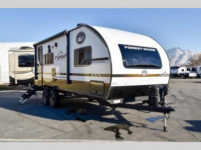 Front corner view of 2025 R-Pod RP-198 travel trailer for sale