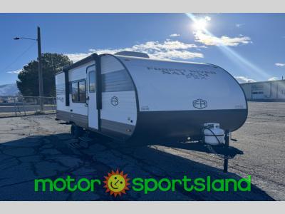 Front passenger side view of 2025 Salem FSX 174DBLE travel trailer for sale
