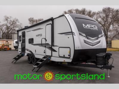 Front-left angle of 2025 Cruiser MPG 2520RK travel trailer