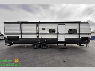 Full side profile with entry door on Hideout 269DB