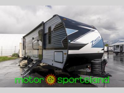 Front Exterior of the 2025 Crossroads RV Zinger 320FB travel trailer
