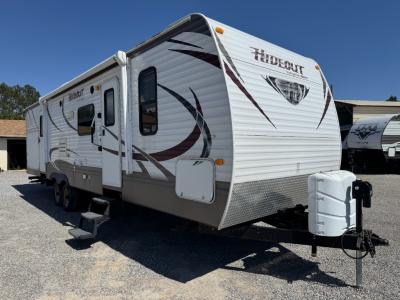 Front Exterior of the 2014 Keystone Hideout 31RBDS travel trailer