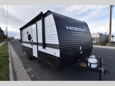 Front 3/4 view of 2024 Keystone Hideout Sport 186SS travel trailer for sale