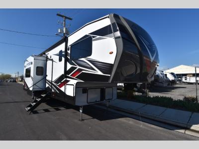 Front angle of the 2025 Eclipse Attitude Diamond Series 39A15G toy hauler with bold graphics