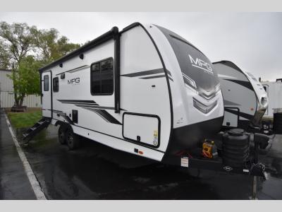Angled curbside front view of 2024 MPG 2100RB trailer