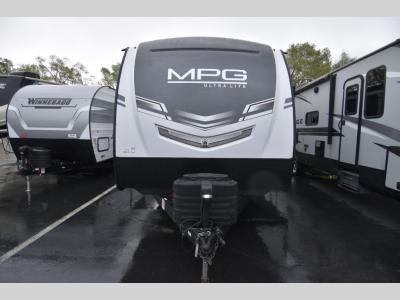 Front cap and dual propane tanks on MPG 2100RB