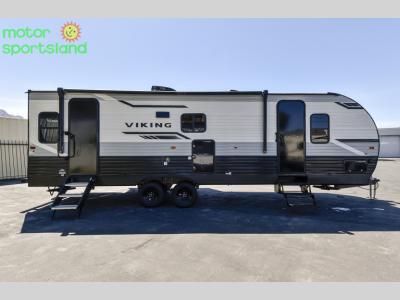 Side profile with awning extended