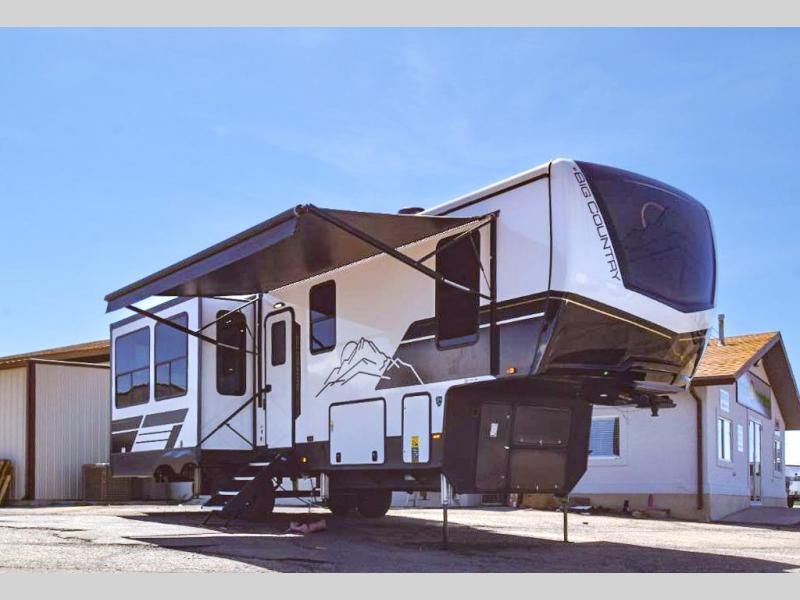 New 2024 Heartland Big Country 3200RLK Fifth Wheel at Motor