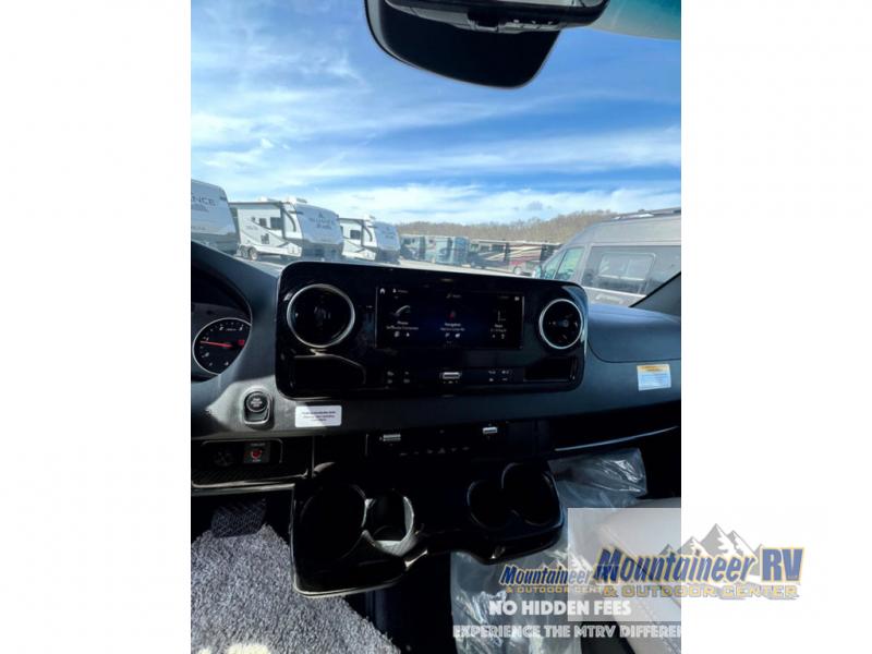 2024 View/24D/2024 image-13