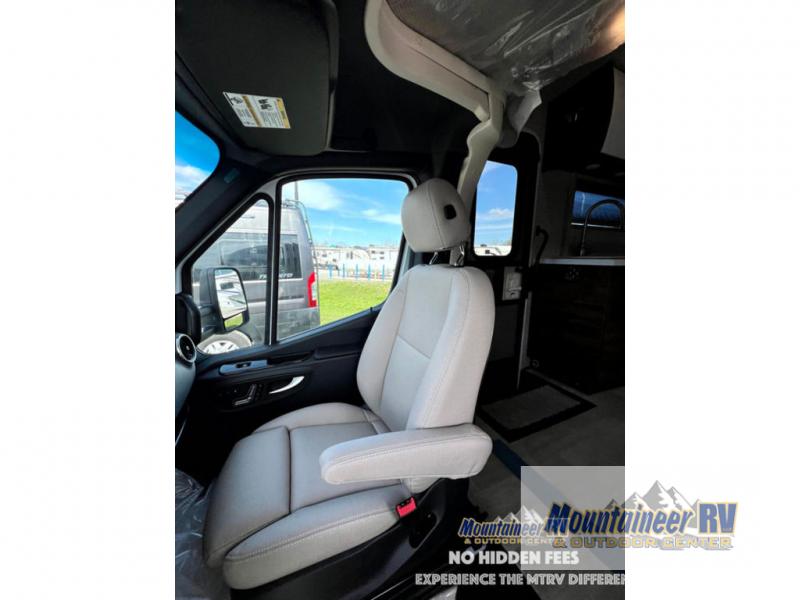 2024 View/24D/2024 image-15