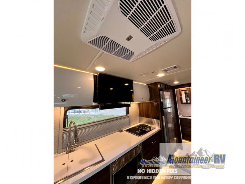 2024 View/24D/2024 image-33