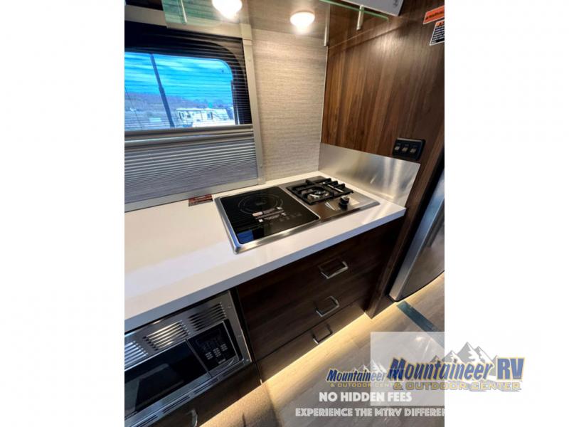 2024 View/24D/2024 image-36