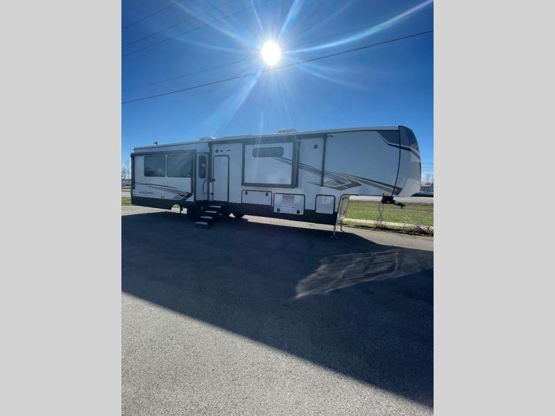 New 2024 Forest River RV Sandpiper 3800RK Fifth Wheel at Patriot RV LLC