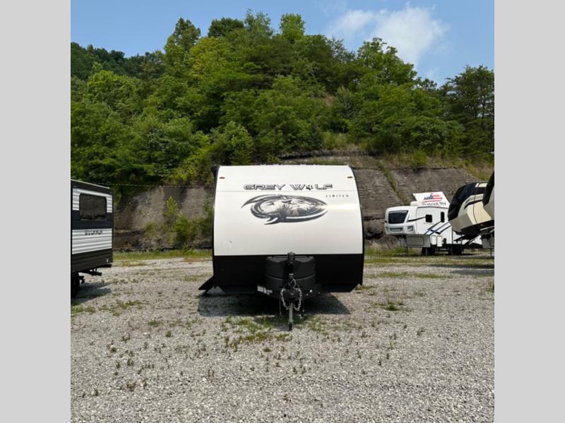 RV Grey Wolf
