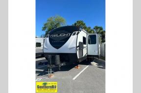 Used 2022 Cruiser Twilight Signature TWS 2100 Photo