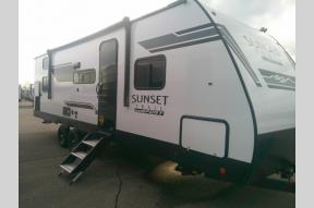 New 2025 CrossRoads RV Sunset Trail Sport 27BHS Photo